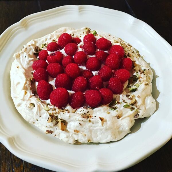 Raspberry Pavlova